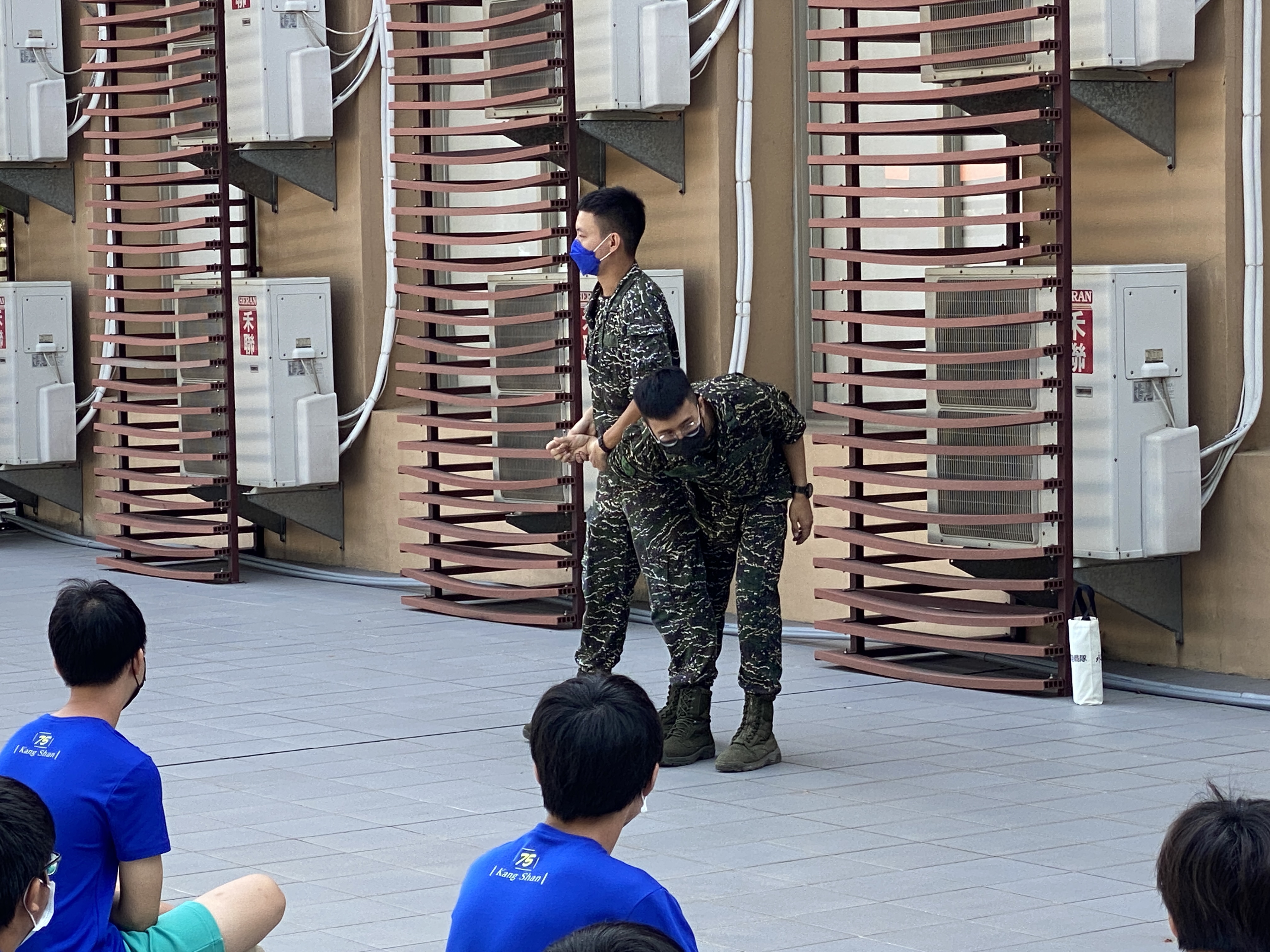 防身術示範